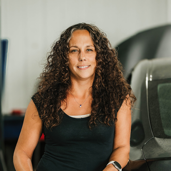 Lonsbury Garage Service Advisor